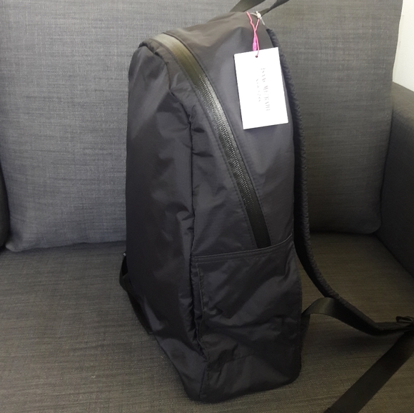 NWT ISAAC MIZRAHI BACKPACK SHOULDER BAG PUSE